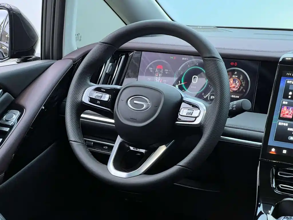 GAC Motor Trumpchi M8 — фото 25