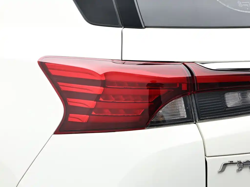 GAC Motor Trumpchi GS4 — фото 15