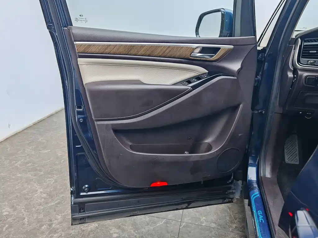 GAC Motor Trumpchi M8 — фото 20