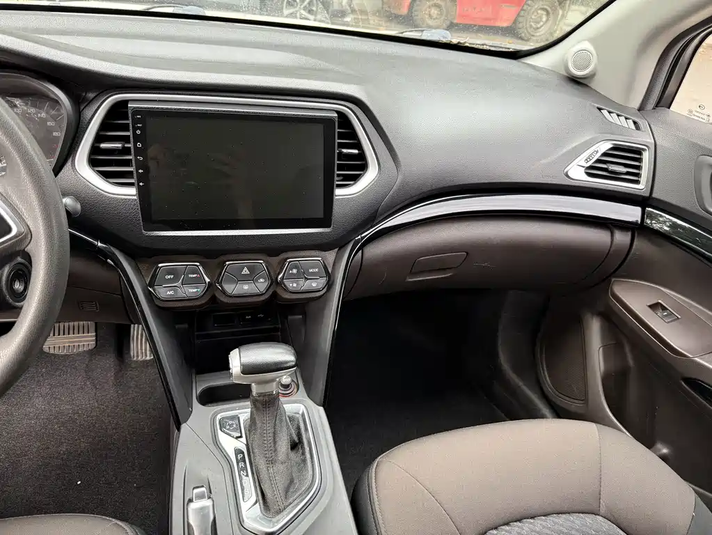 GAC Motor Trumpchi GS4 — фото 4