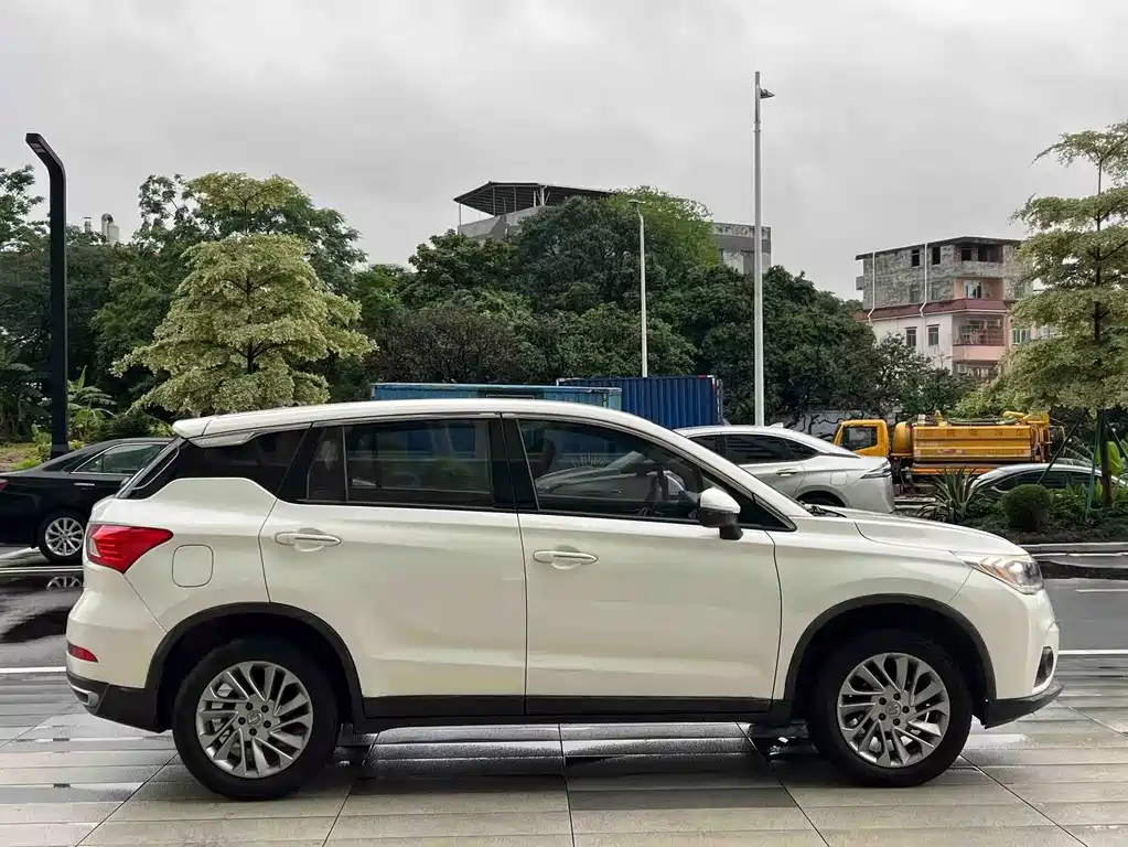 GAC Motor Trumpchi GS4 — фото 7