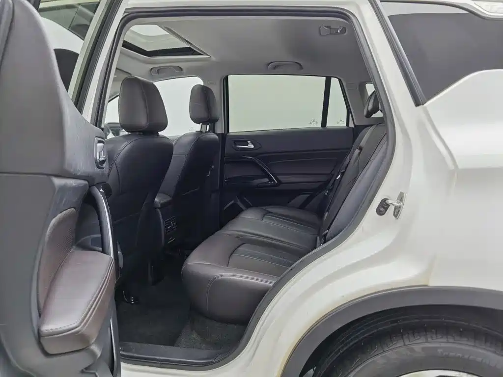GAC Motor Trumpchi GS4 — фото 15