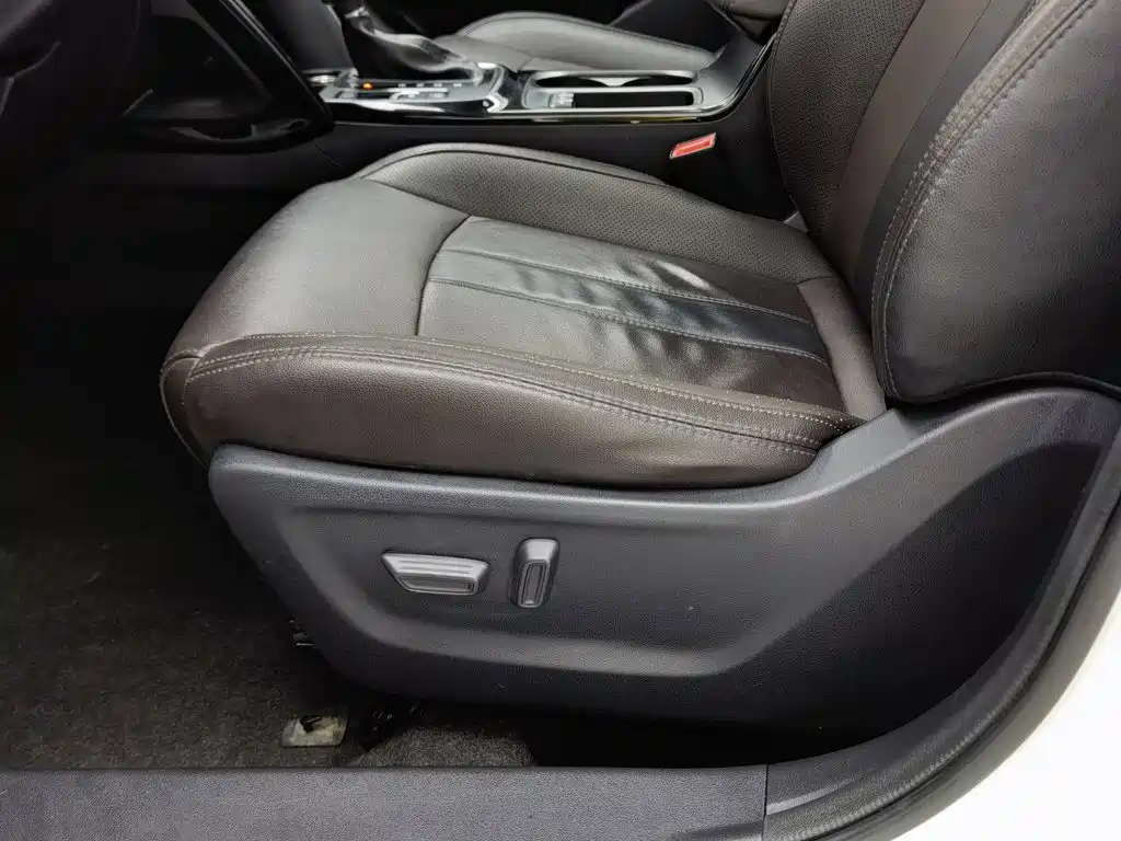 GAC Motor Trumpchi GS4 — фото 20