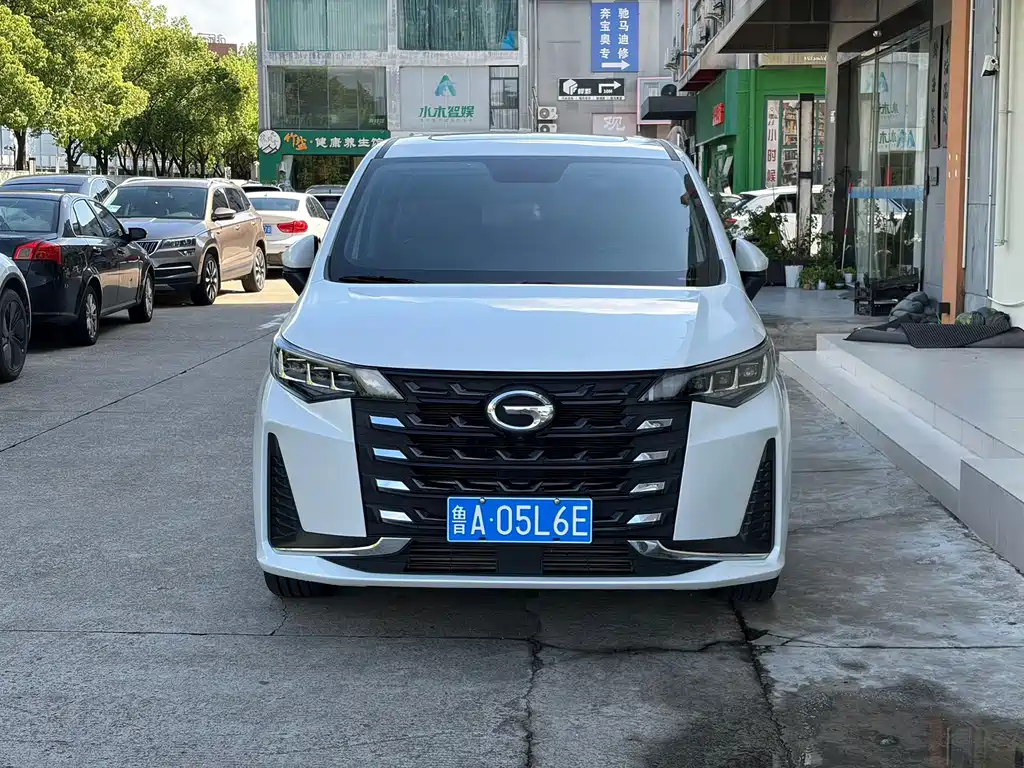 GAC Motor Trumpchi M6 — фото 2