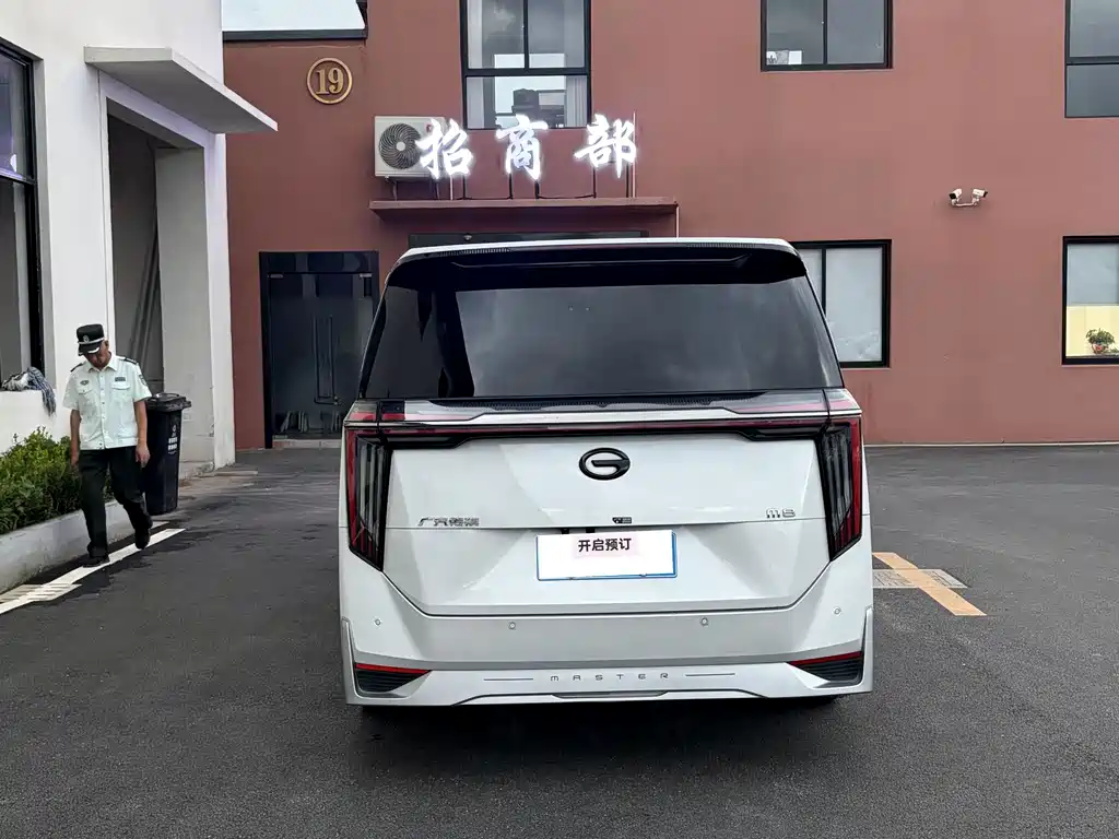 GAC Motor Trumpchi M8 — фото 11