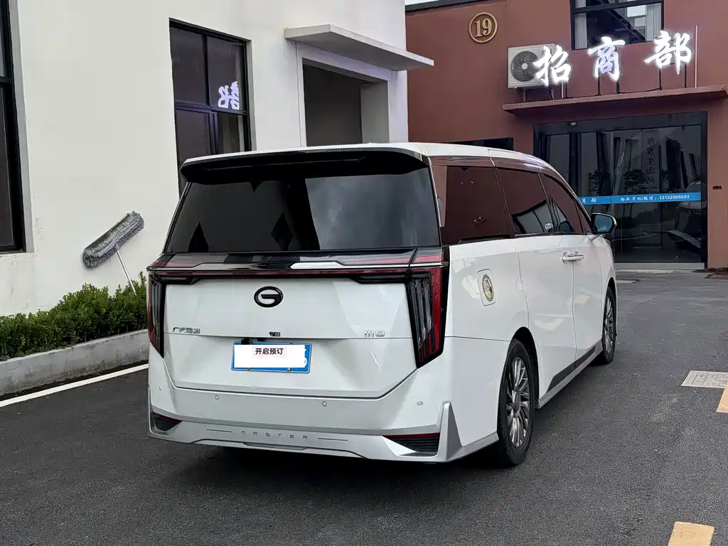 GAC Motor Trumpchi M8 — фото 10