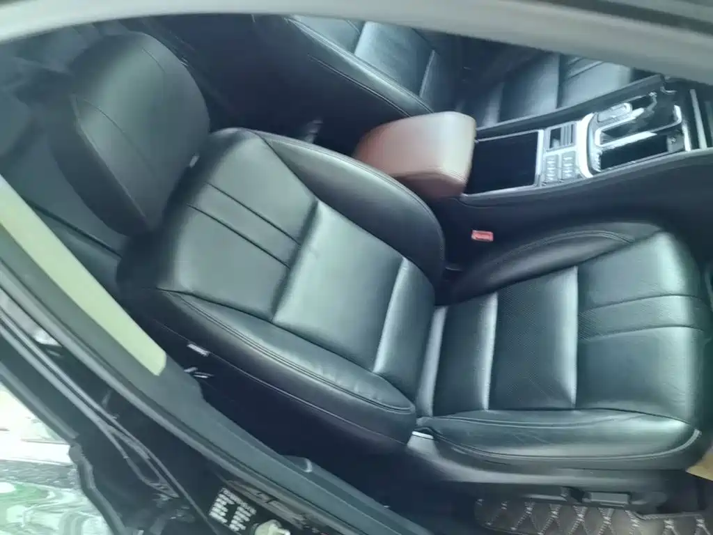 GAC Motor Trumpchi GS7 — фото 25