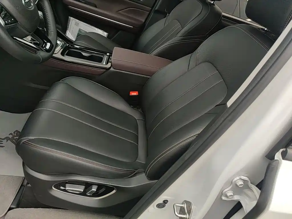 GAC Motor Trumpchi M6 — фото 15