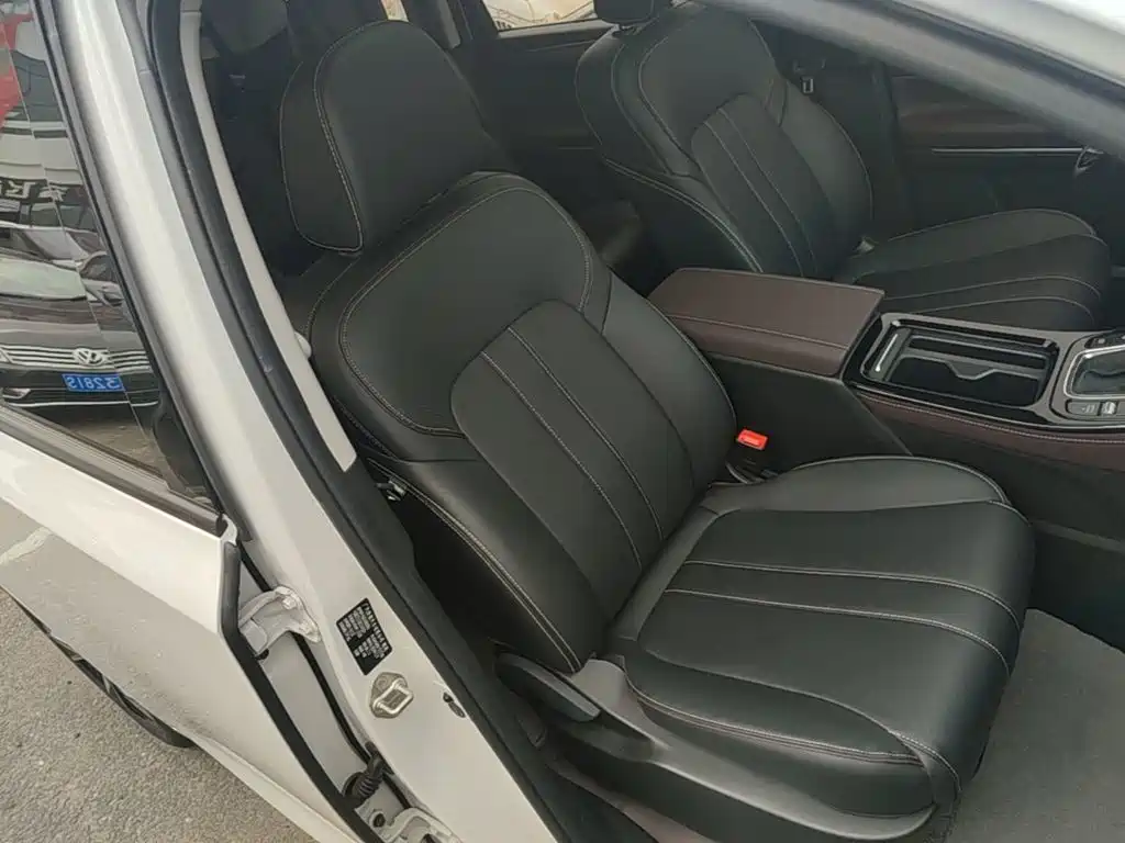 GAC Motor Trumpchi M6 — фото 25