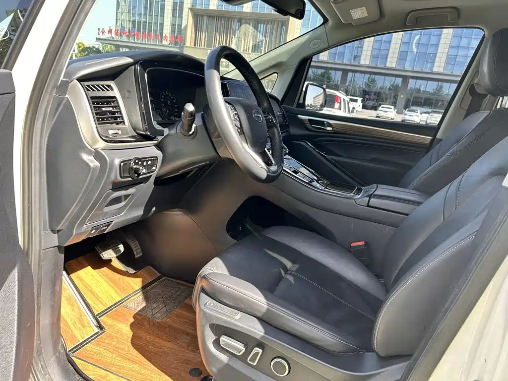 GAC Motor Trumpchi M8 — фото 11