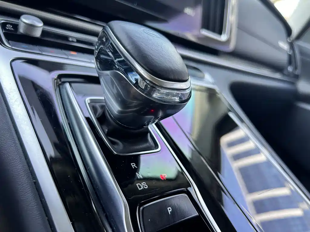 GAC Motor Trumpchi M8 — фото 17