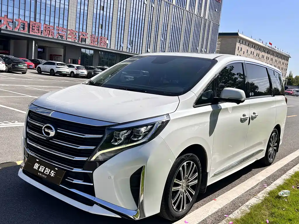 GAC Motor Trumpchi M8