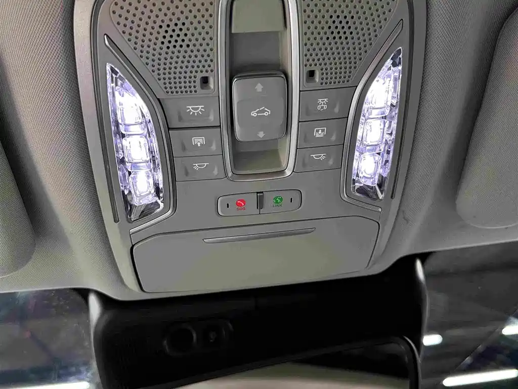 GAC Motor Trumpchi GS8 — фото 23