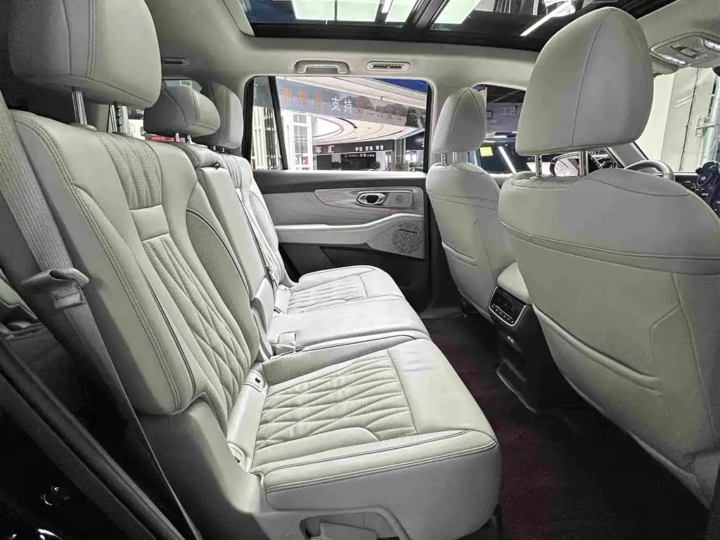 GAC Motor Trumpchi GS8 — фото 28