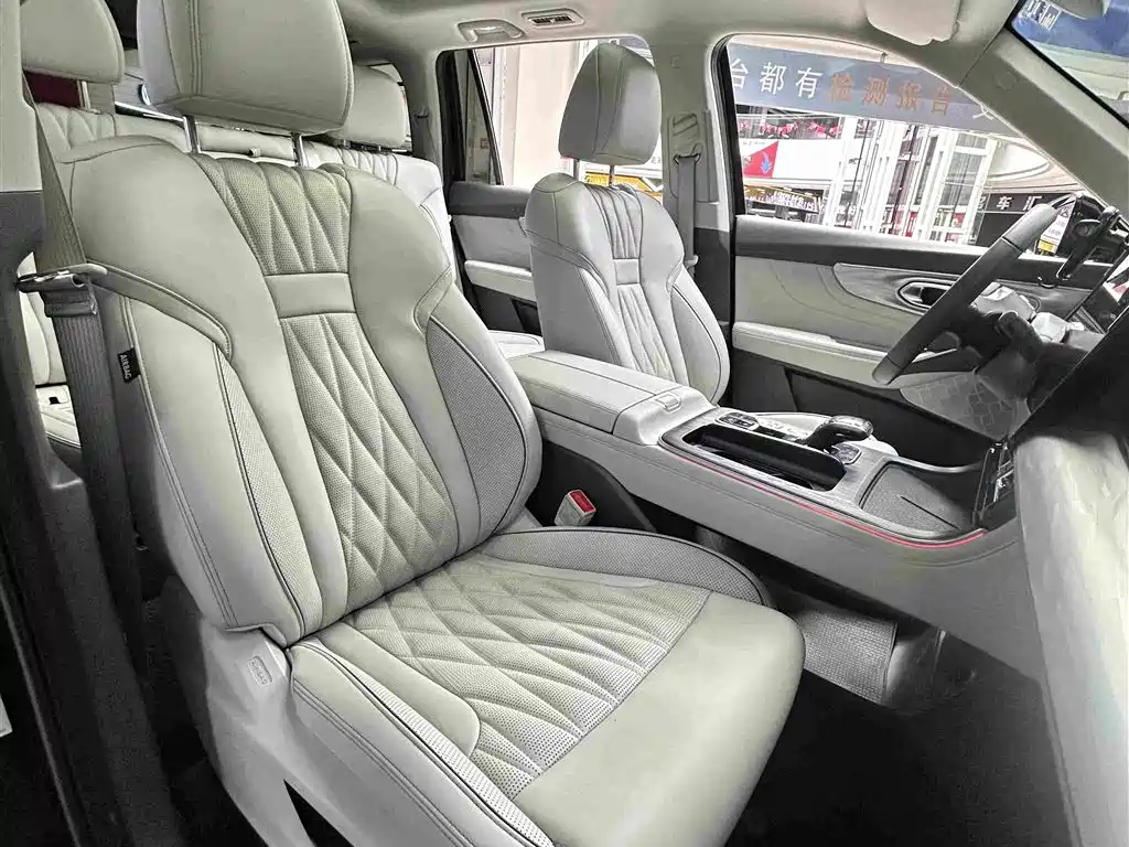 GAC Motor Trumpchi GS8 — фото 29