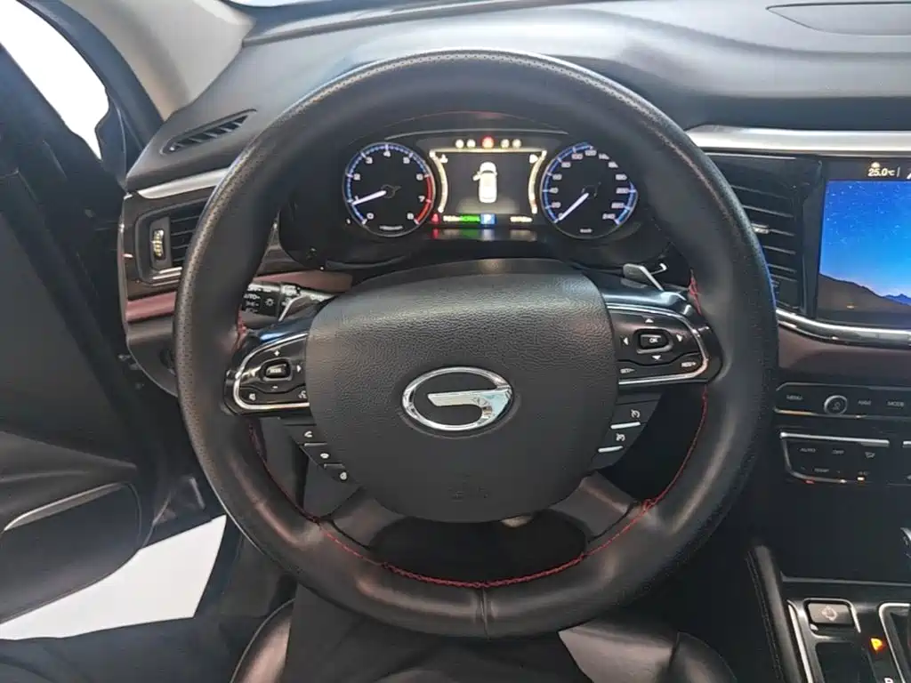 GAC Motor Trumpchi GS8 — фото 11