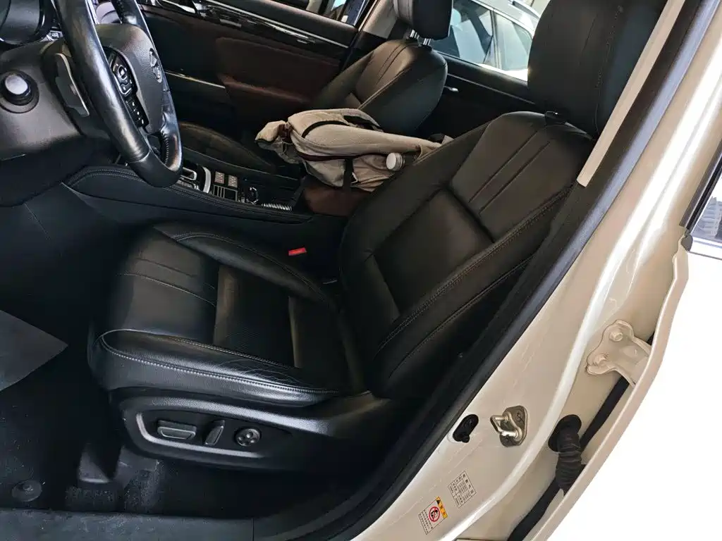 GAC Motor Trumpchi GS8 — фото 11