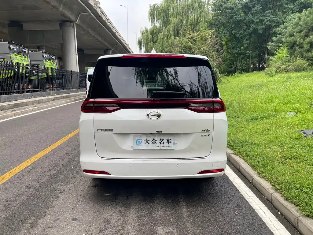 GAC Motor Trumpchi M6 — фото 14
