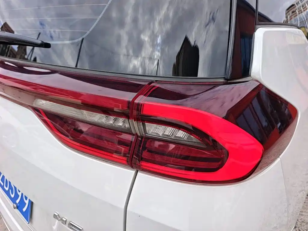 GAC Motor Trumpchi M6 — фото 8
