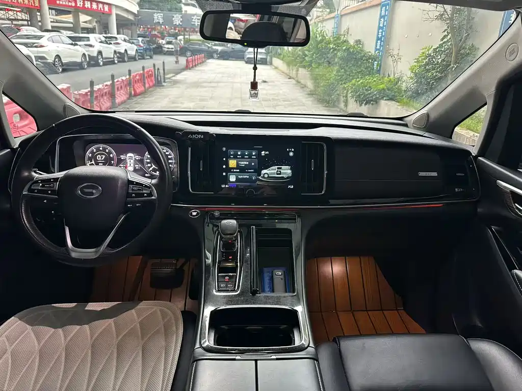 GAC Motor Trumpchi M8 — фото 4