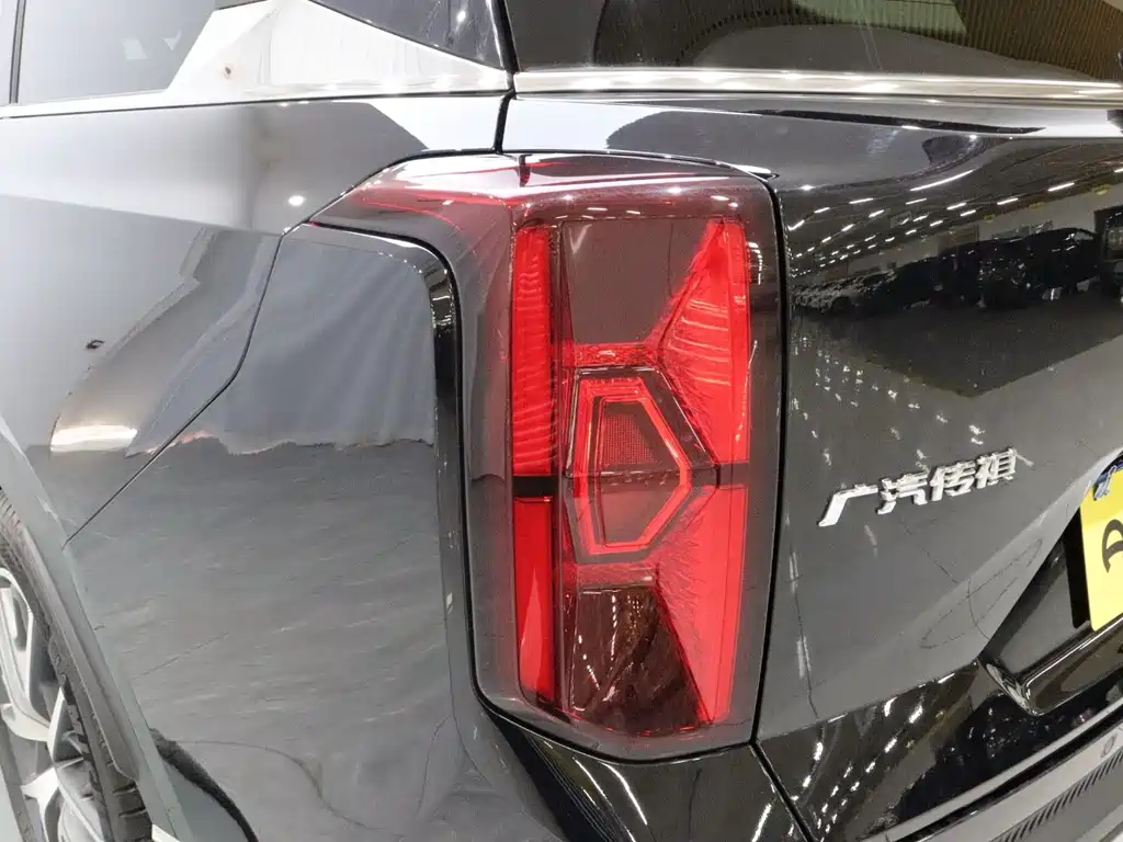 GAC Motor Trumpchi GS8 — фото 18