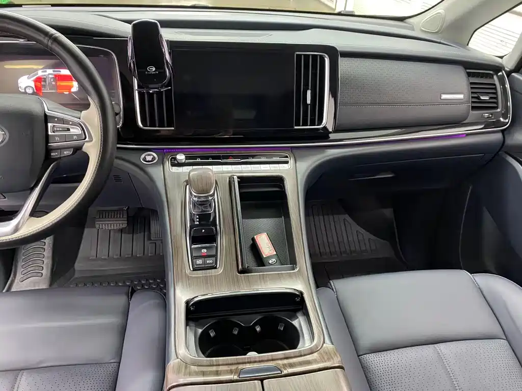GAC Motor Trumpchi M8 — фото 9