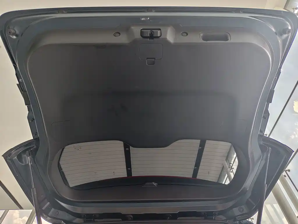 GAC Motor Trumpchi M6 — фото 18