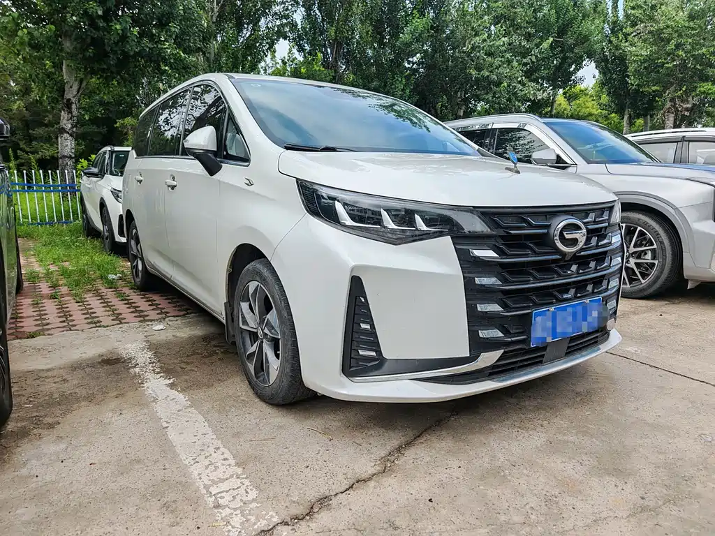 GAC Motor Trumpchi M6 — фото 3