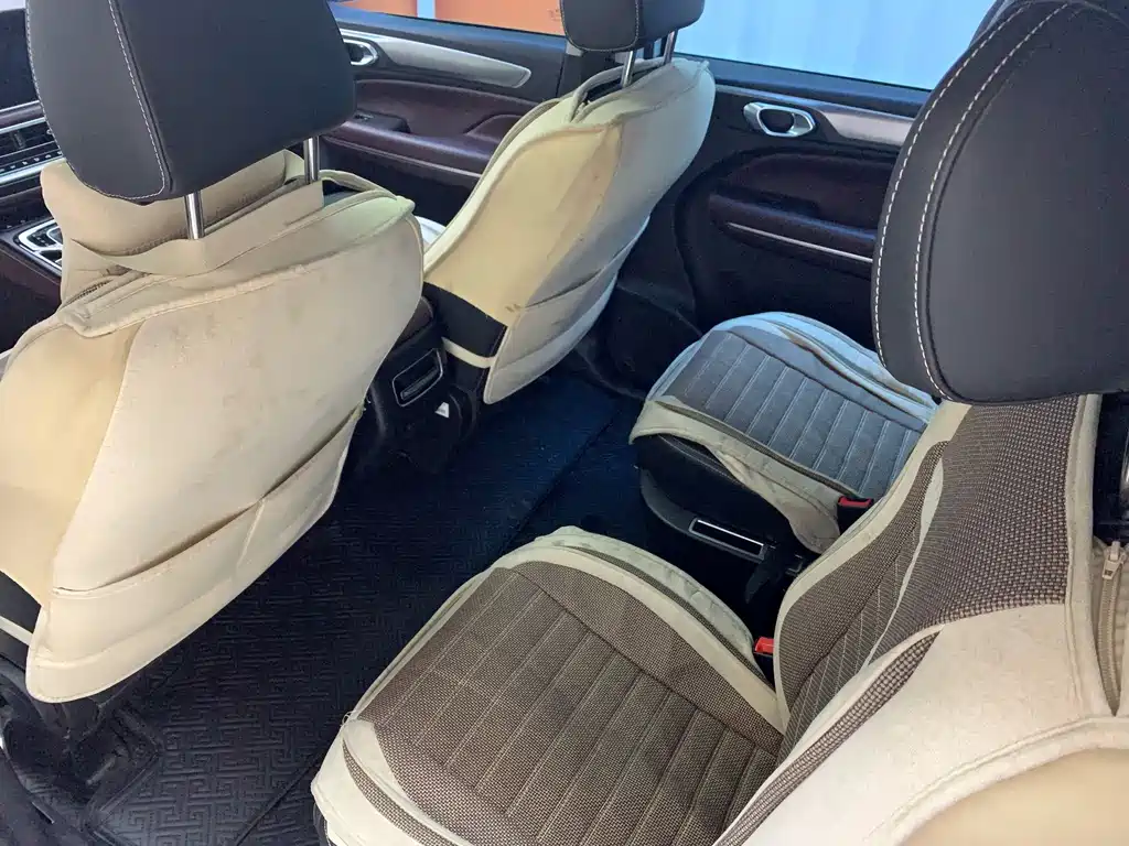 GAC Motor Trumpchi M6 — фото 10