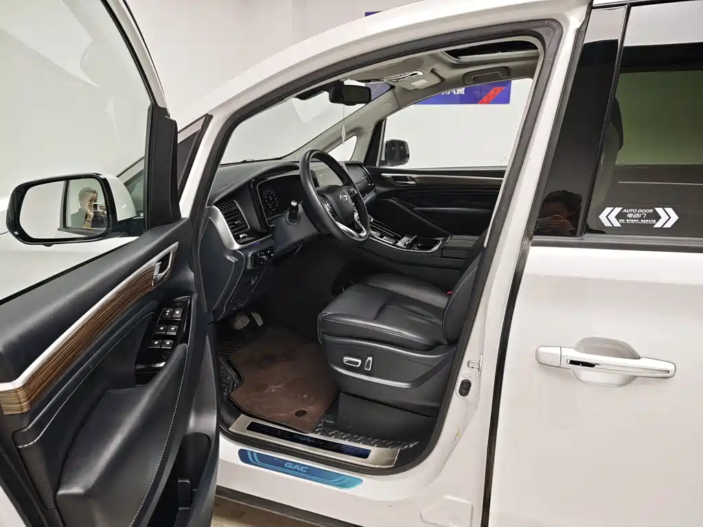 GAC Motor Trumpchi M8 — фото 13