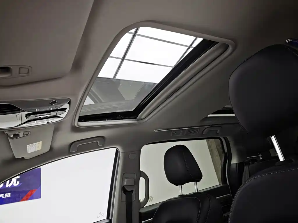 GAC Motor Trumpchi M8 — фото 14