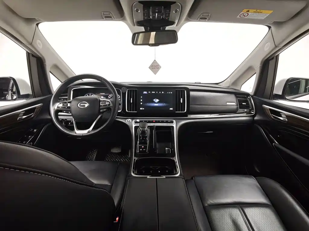 GAC Motor Trumpchi M8 — фото 18