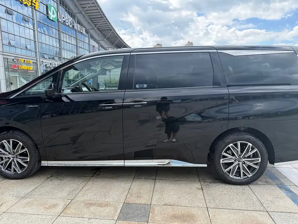 GAC Motor Trumpchi M8 — фото 6