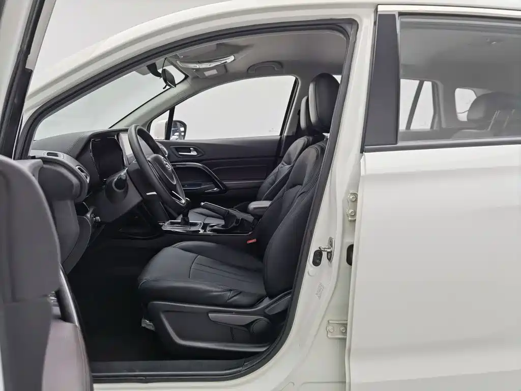 GAC Motor Trumpchi GS4 — фото 10