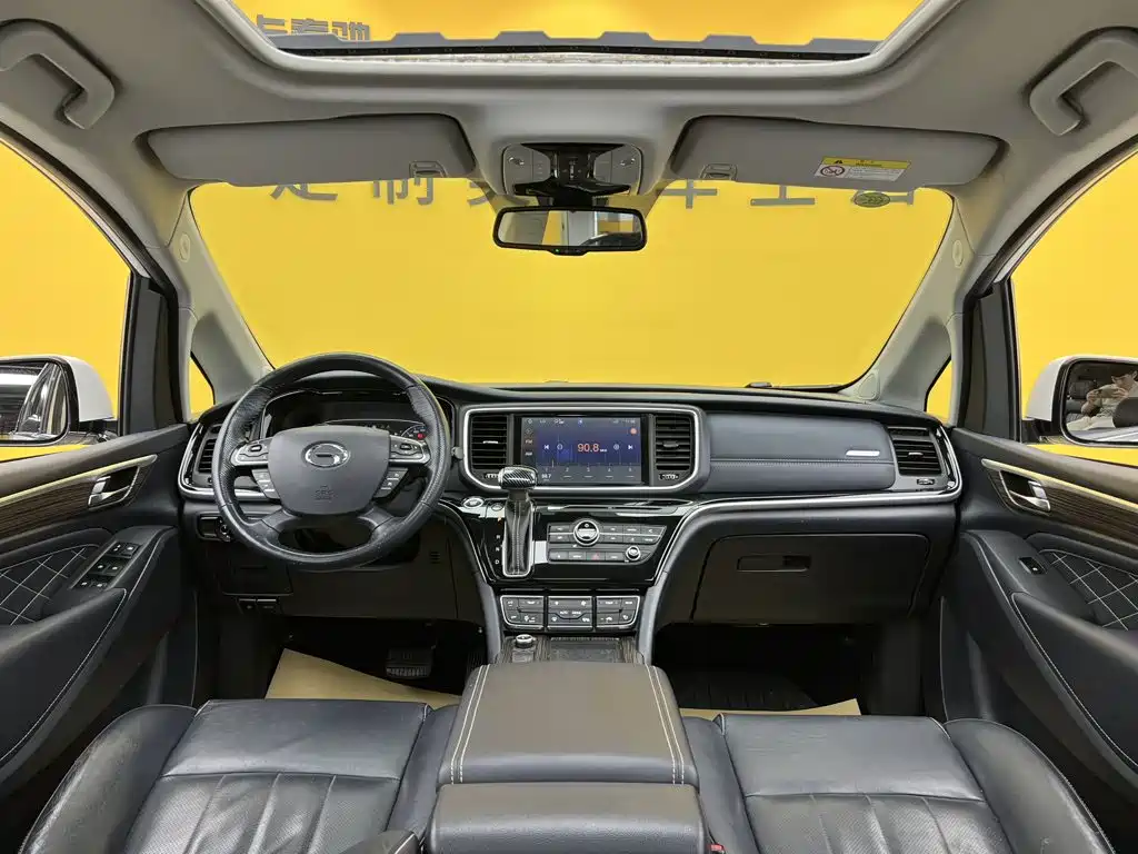 GAC Motor Trumpchi M8 — фото 25