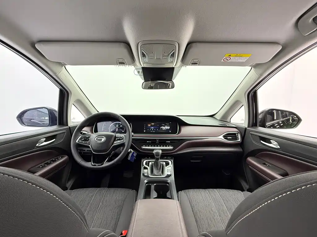 GAC Motor Trumpchi M6 — фото 14