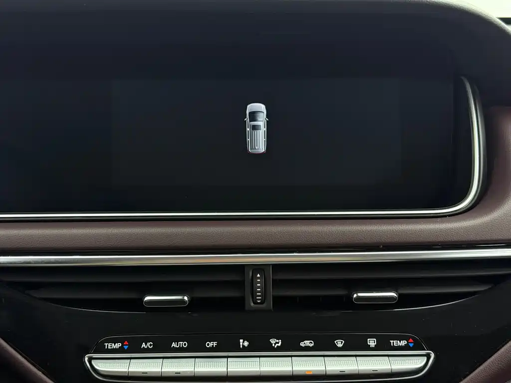 GAC Motor Trumpchi M6 — фото 24