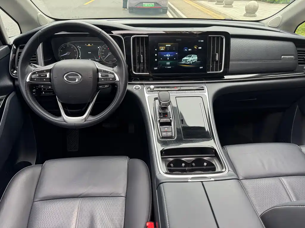 GAC Motor Trumpchi M8 — фото 11