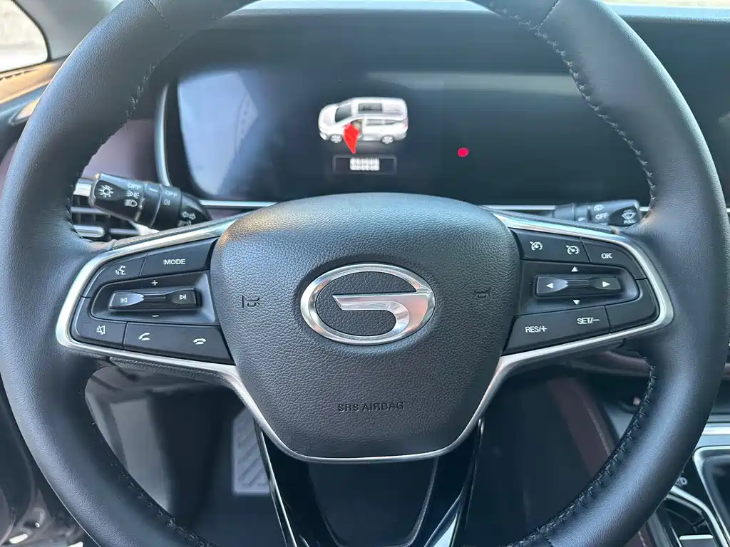 GAC Motor Trumpchi M6 — фото 14