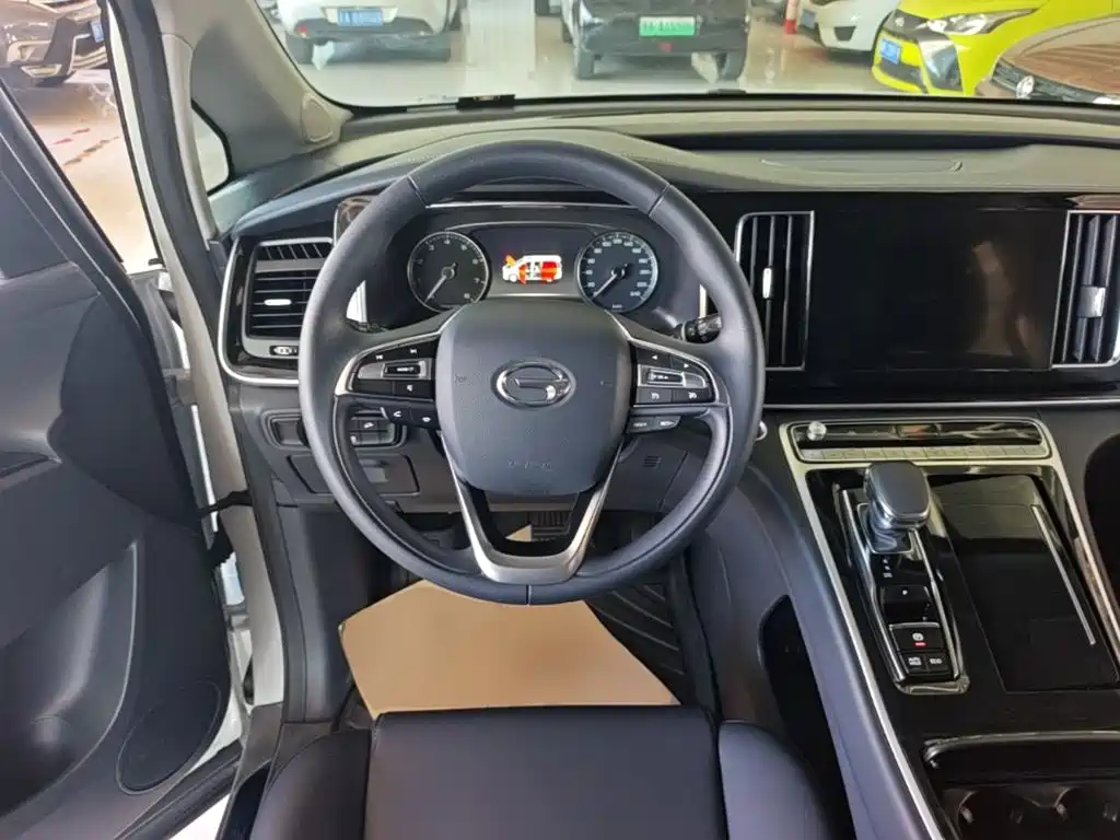 GAC Motor Trumpchi M8 — фото 11
