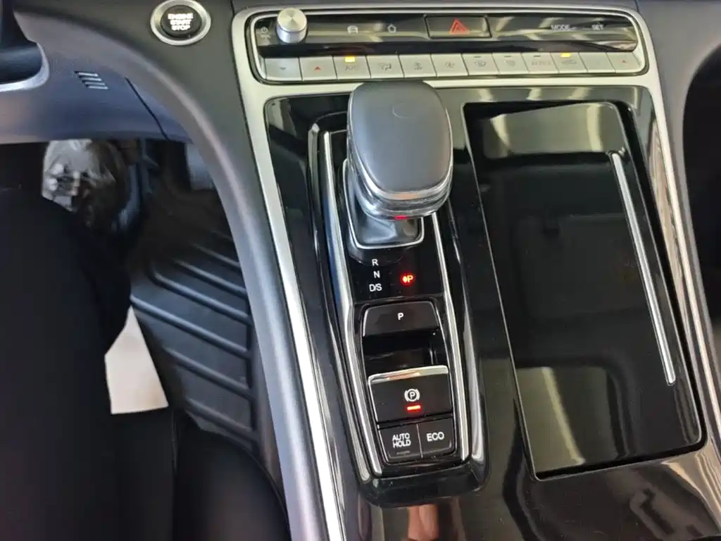 GAC Motor Trumpchi M8 — фото 14