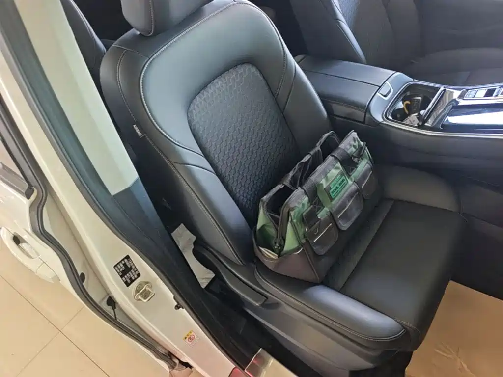 GAC Motor Trumpchi M8 — фото 25