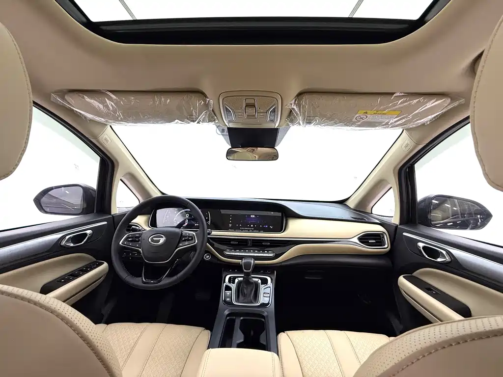 GAC Motor Trumpchi M6 — фото 9