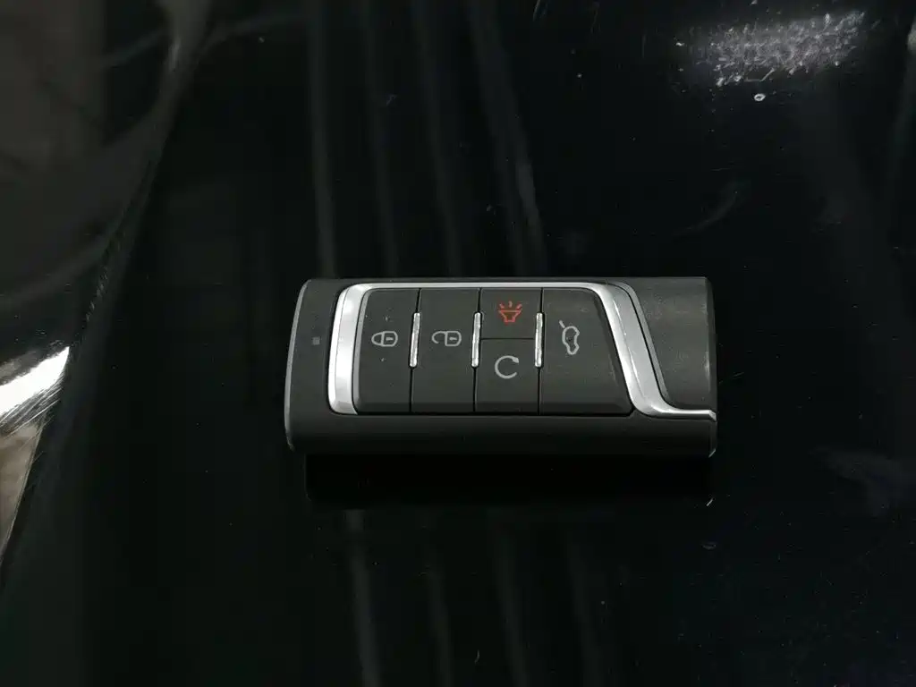 GAC Motor Trumpchi GS8 — фото 19