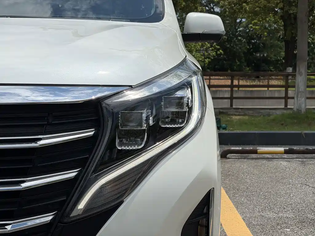 GAC Motor Trumpchi M8 — фото 15
