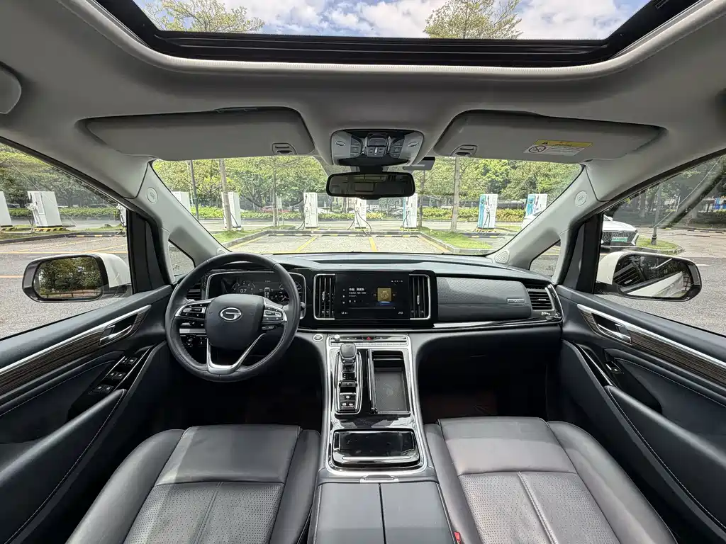GAC Motor Trumpchi M8 — фото 9