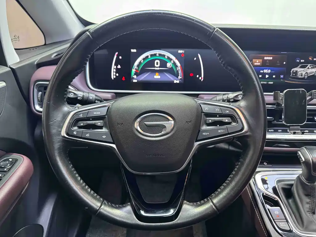 GAC Motor Trumpchi M6 — фото 15