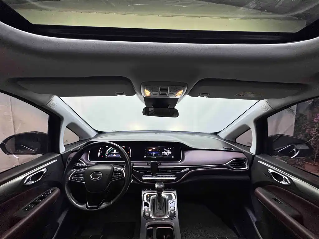 GAC Motor Trumpchi M6 — фото 18