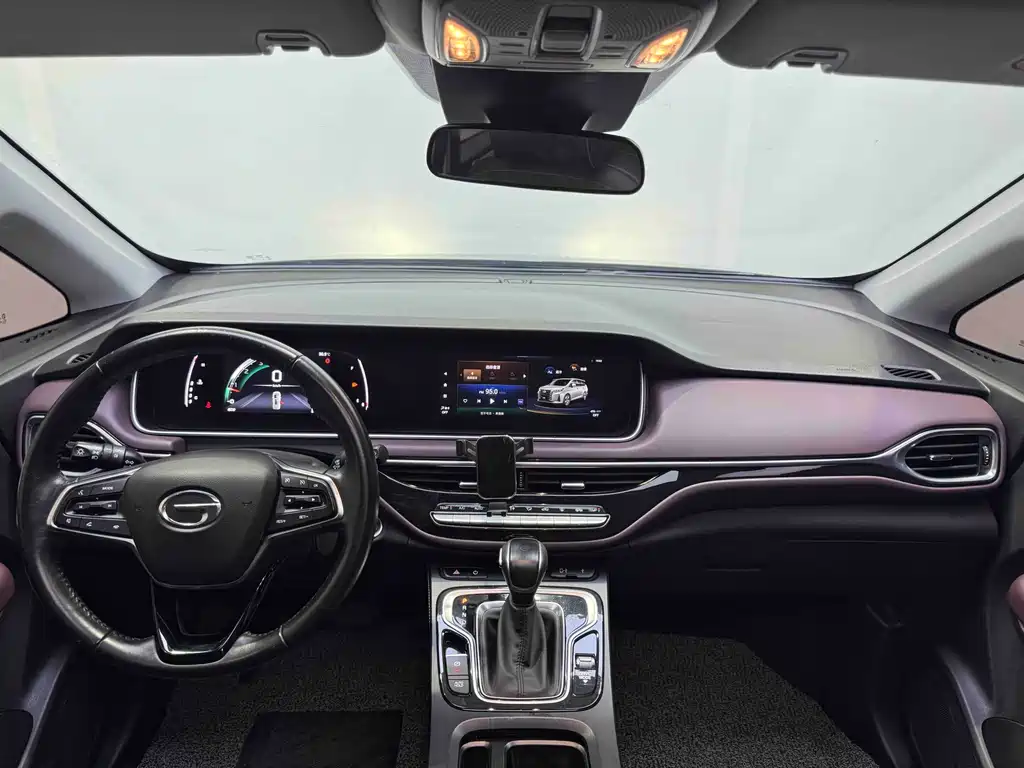 GAC Motor Trumpchi M6 — фото 19