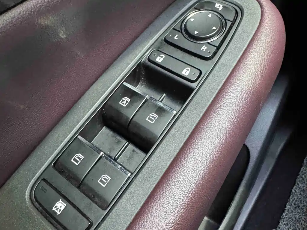 GAC Motor Trumpchi M6 — фото 21